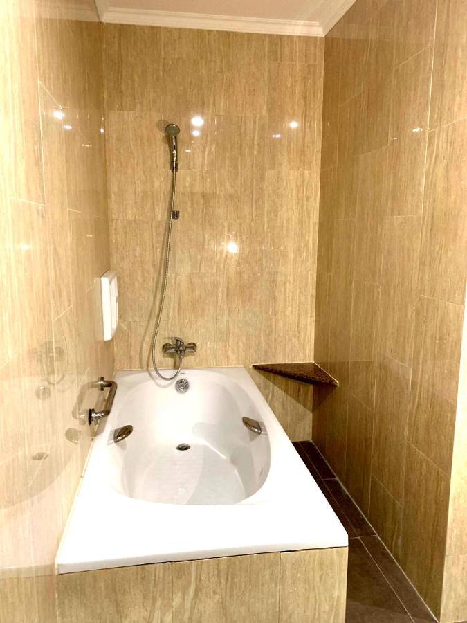 Pacific Hotel امبون المظهر الخارجي الصورة